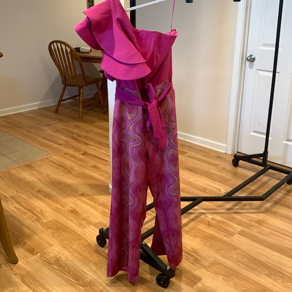 Never Worn SASSY JONES ‘KiKi’ Luxe Jumpsuit Size Small